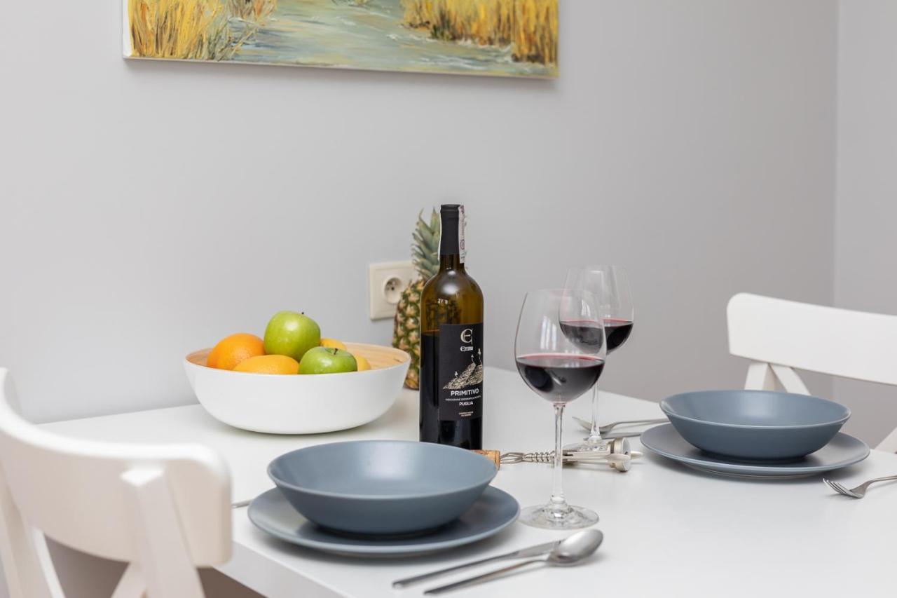 Apartament Swietokrzyska By Your Freedom วอร์ซอ ภายนอก รูปภาพ